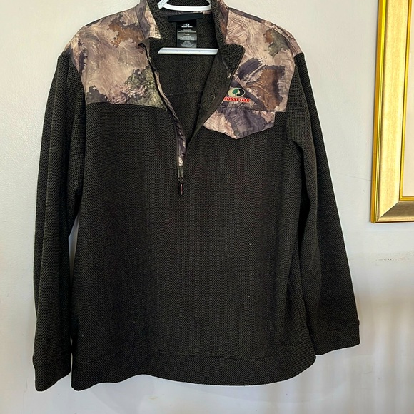 Mossy Oak Half Zip Pullover Sweater - Picture 1 of 6
